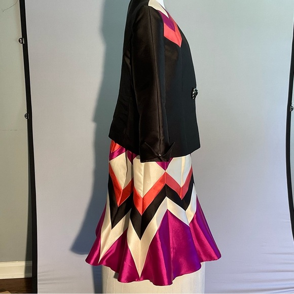 Serafina Sz 14 2 Piece Satin Suit Striking Colorful Zigzag Pattern Flared Skirt - Picture 7 of 16